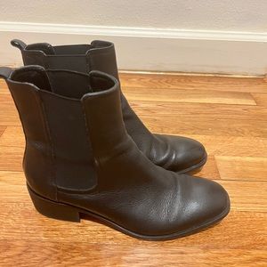 Kenneth Cole Reaction  Salt Chelsea Boot